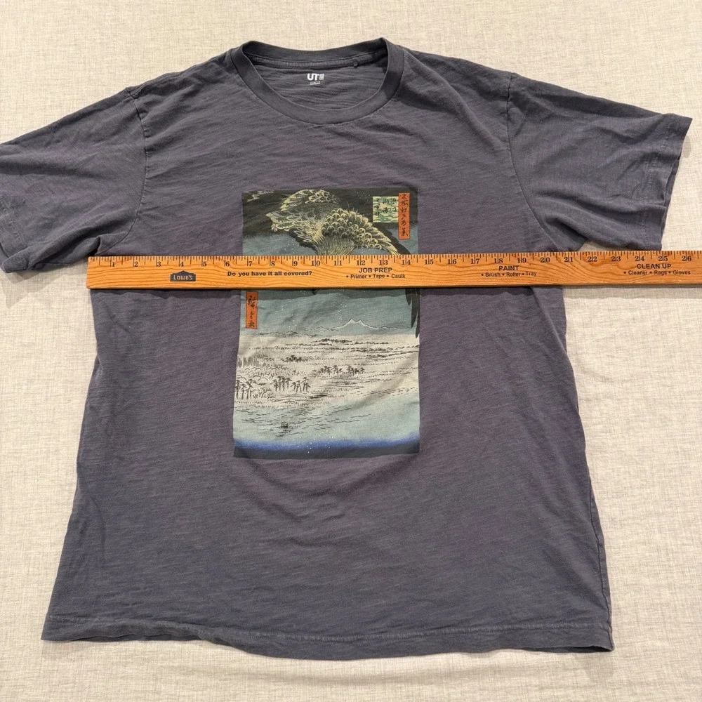 Uniqlo UT Hiroshige Edo Graphic T-Shirt Gray Cotton Large 341-447949(22-01)